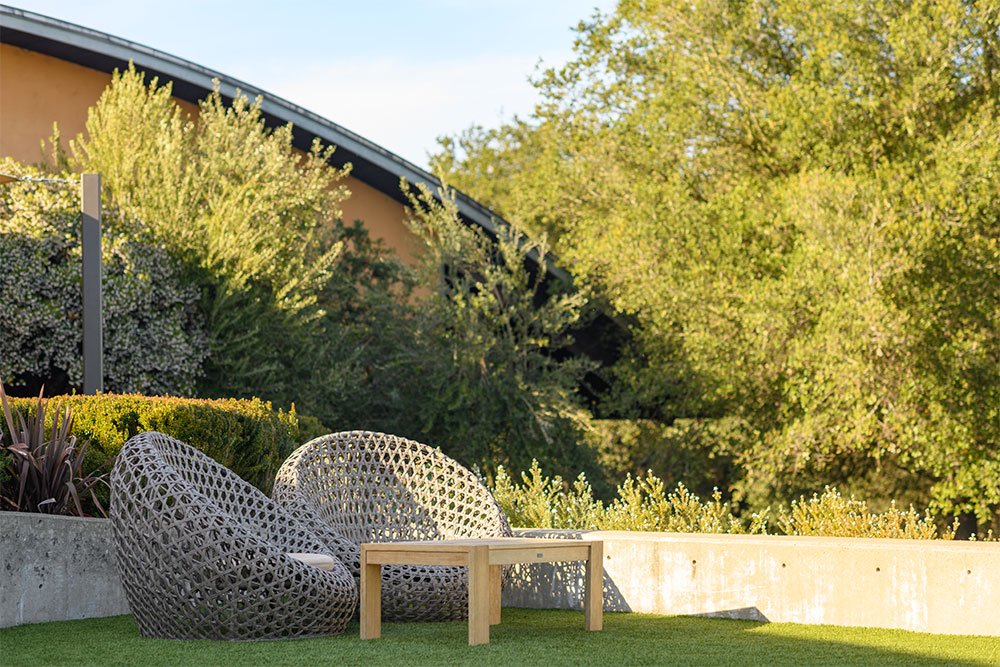 Outdoor seating, Healdsburg winery